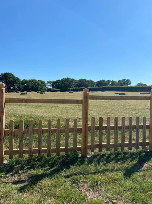 Beautiful Rural Self Contained Farm Annex Villa Hordle Eksteriør bilde